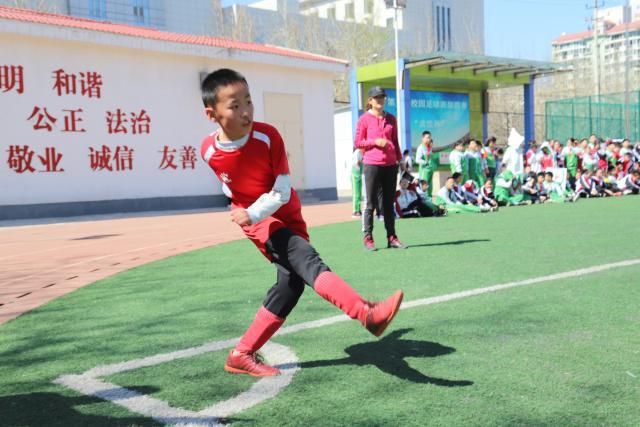 法国后卫：詹姆斯拖延致我失去NBA良机