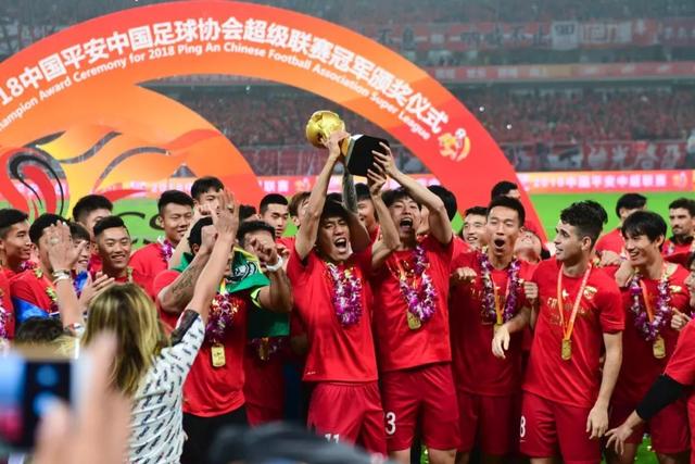 热身三连胜！国米点球4-2曼城 马雷斯卡首秀穆巴马破门帕瓦尔扳平