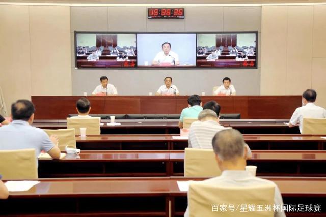 米体：道格拉斯·路易斯再拒埃弗顿，他想留队 但俱乐部尚未敲定