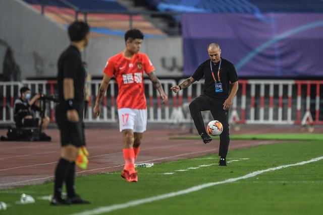约翰内斯22分钟砍27分生涯新高 7记三分创自由人队史替补纪录