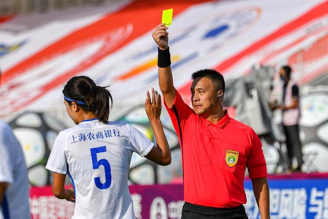 美记：预计拓勇等四队在今夏追求墨菲 预计鹈鹕将对他标高价